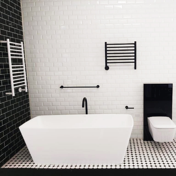 Alexa Freestanding Bath