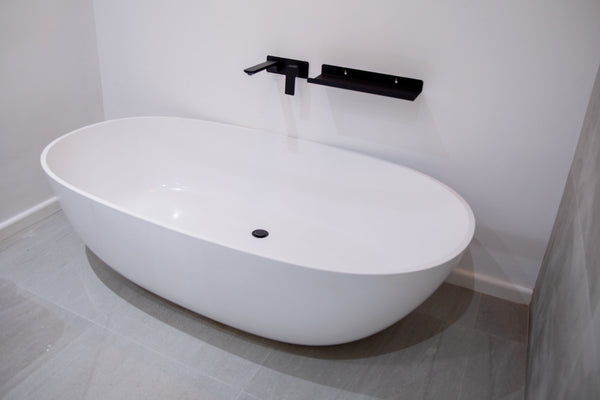Dubai Freestanding Bath Pearl White 1640x830x470 (No Overflow)
