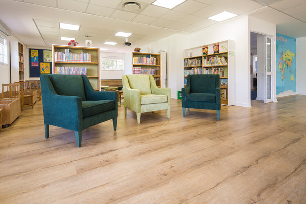 Oakwood Villa Ac5 - Black Forest Plus Ac5/W33 - 2200 X 236 X 12mm 2,596Sqm / Box