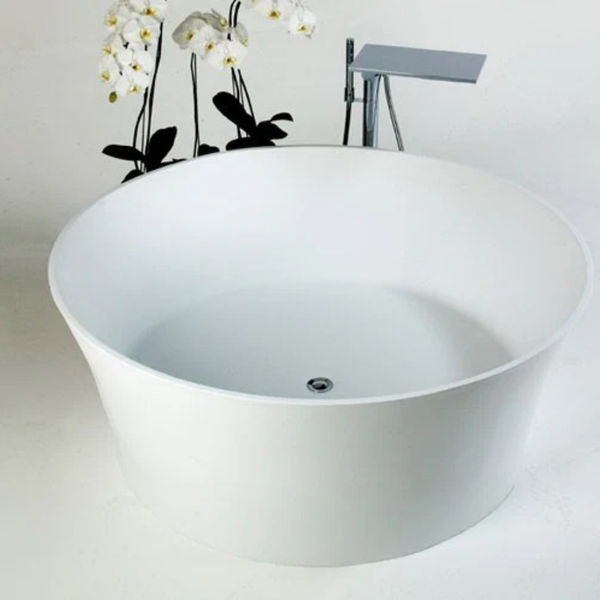 Giro Freestanding Bath