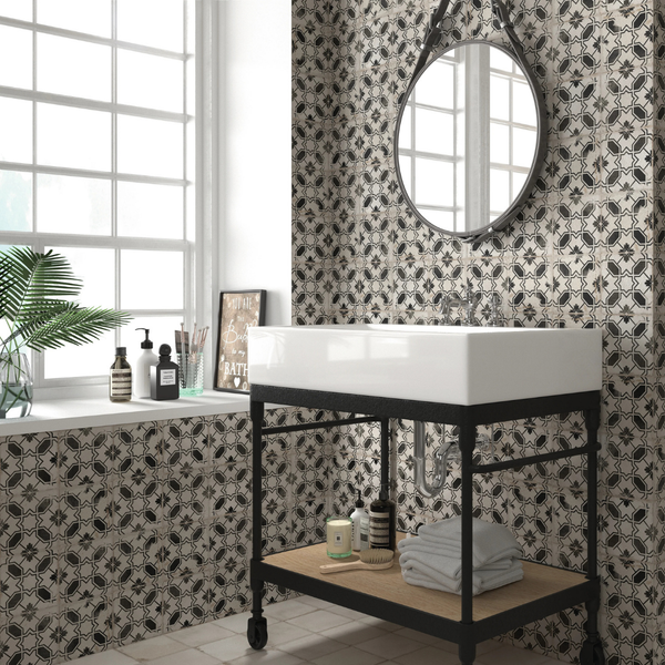 H15 Caleta Black Tiles