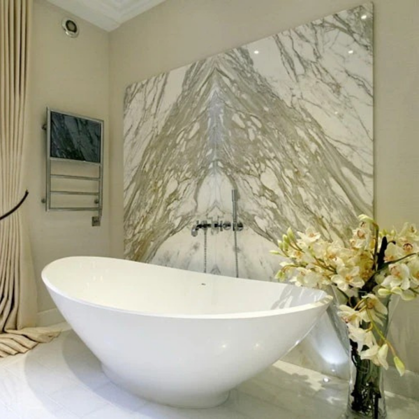 Perfekt Freestanding Bath