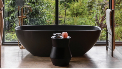 Zara Freestanding Bath Polished Black 1665 x 840 x 525